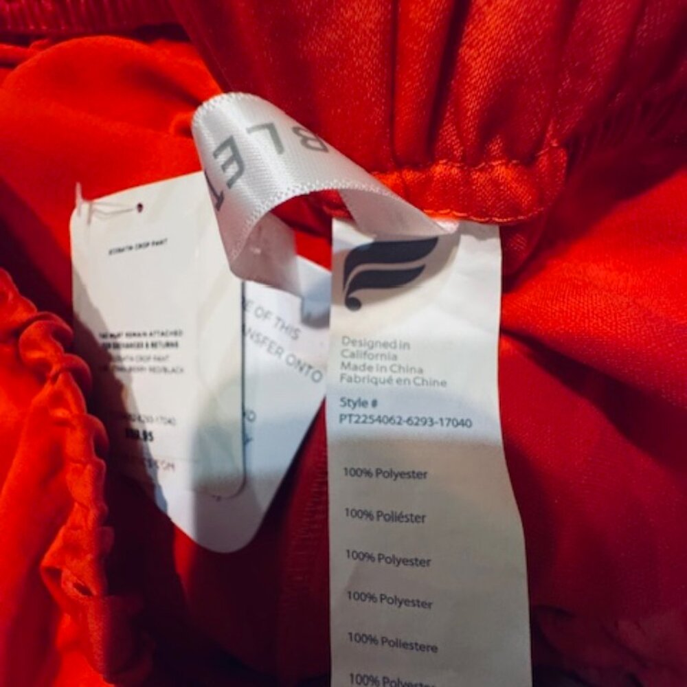 Fabletics EcoSatin Crop Pant Red Medium NWT - Picture 5 of 5